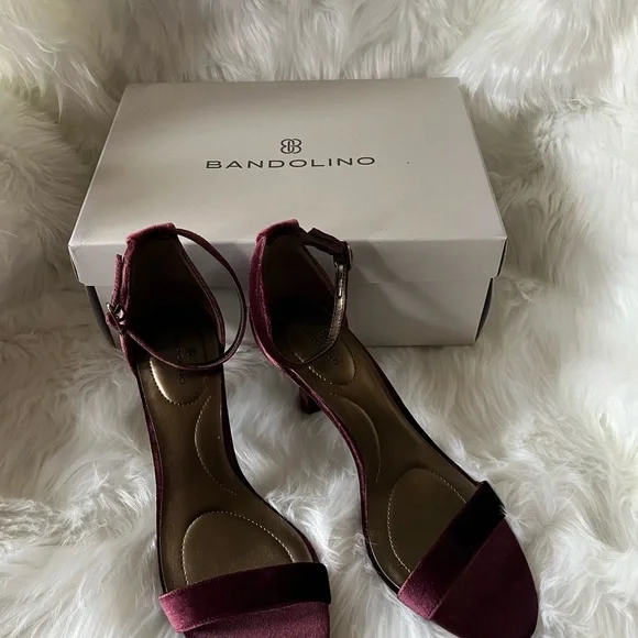 Bandolino Wine Velvet Heels.Beautiful shoe with ankle strap. Never worn. - Picture 6 of 6